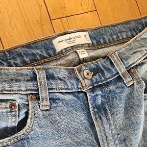 Abercrombie & Fitch Curve Love Mid Rise